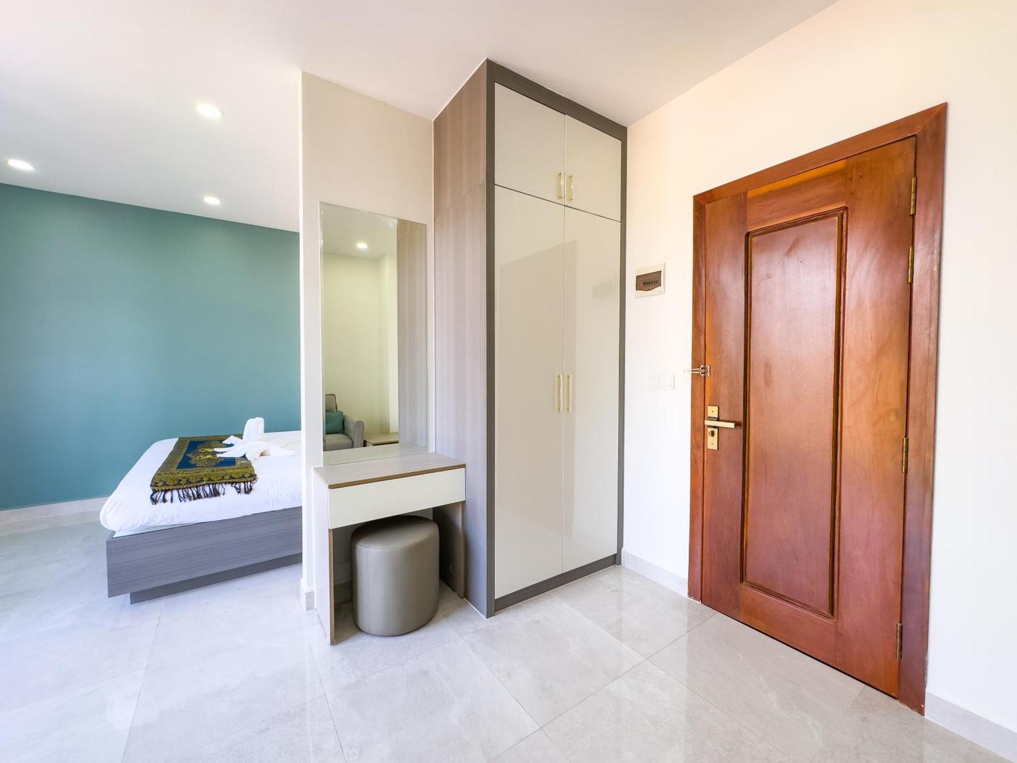 C-Hotel Сіануквіль Екстер'єр фото