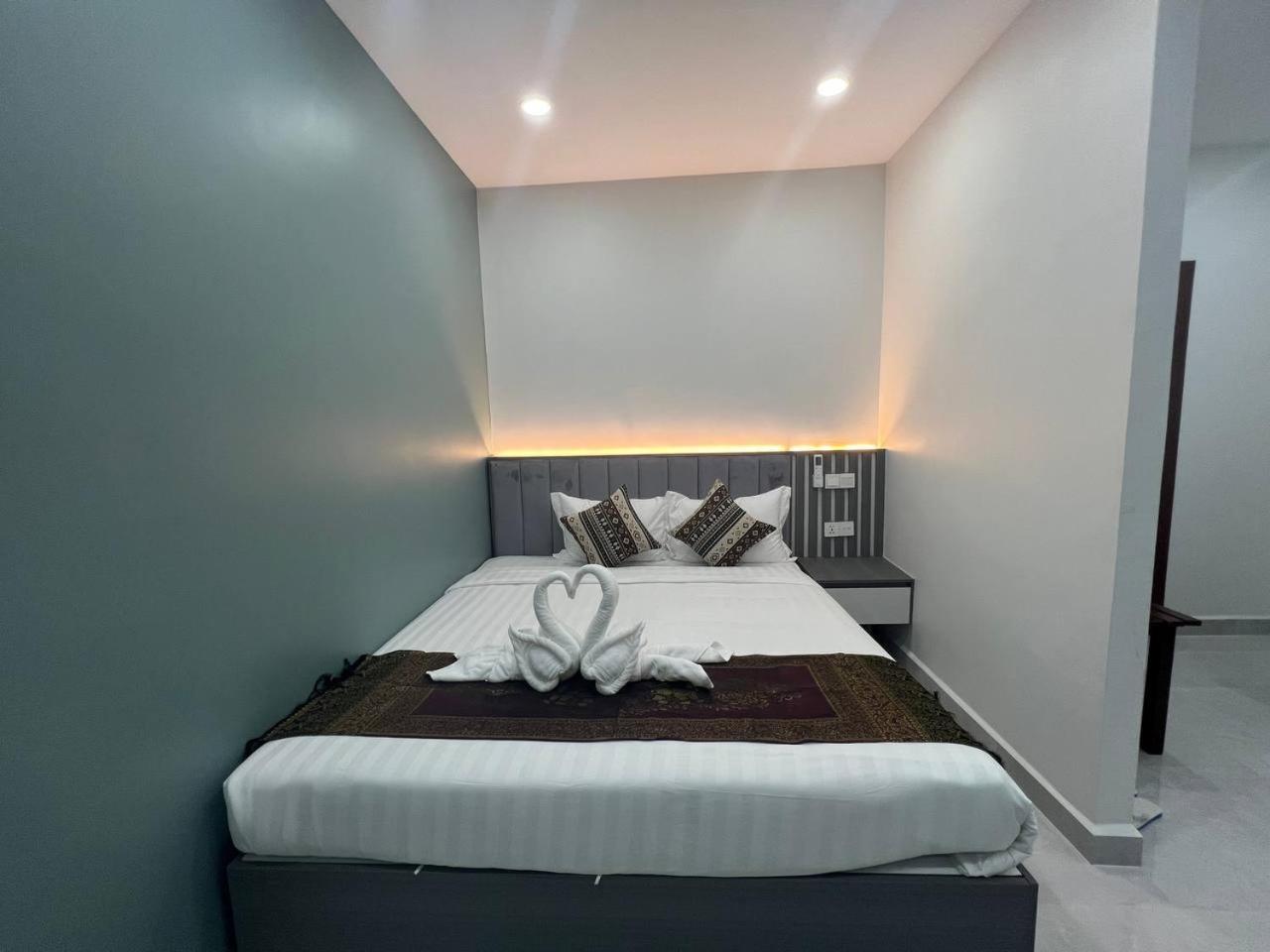 C-Hotel Сіануквіль Екстер'єр фото